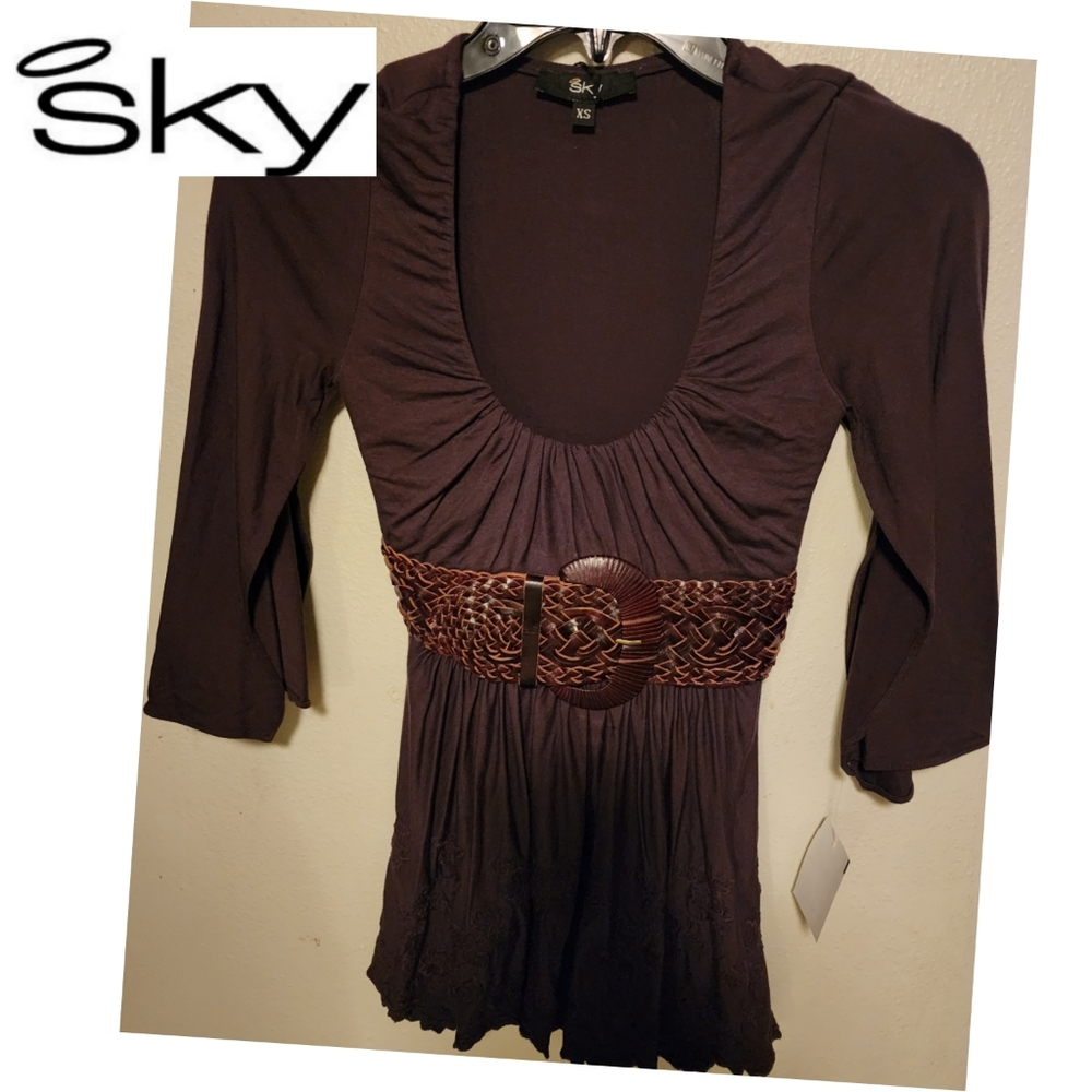 Sky Top with Leather Belt. Sz XS.  New. DEAL!!